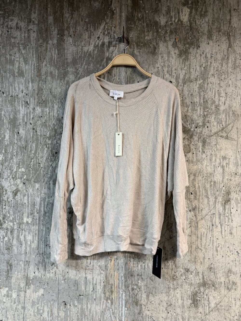 KORYE Women's Long Dolman Sleeve Knit Top Size L